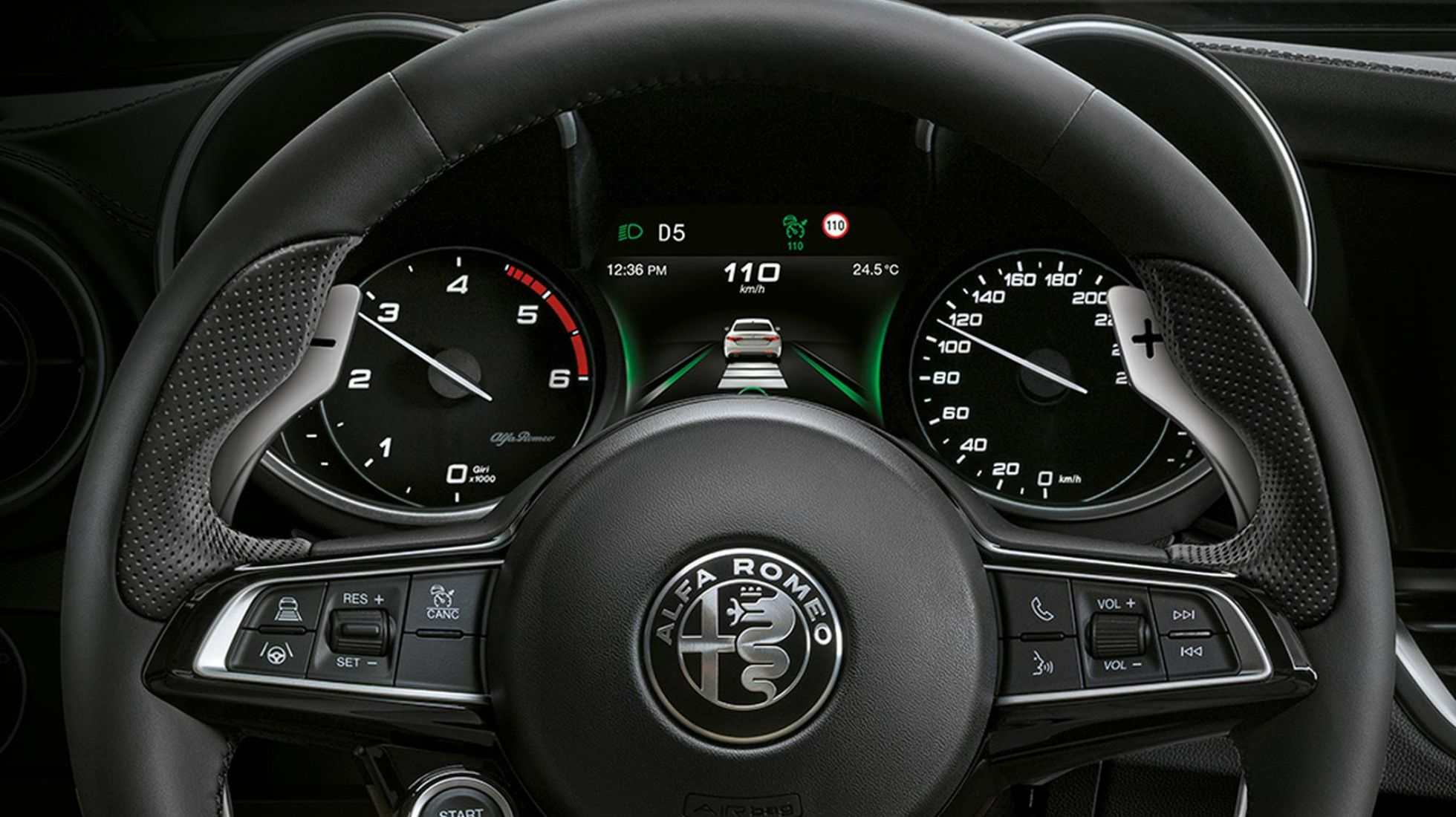 630f1948dbd4eb7111b71416_Alfa-Romeo-Giulia-Veloce-TopGear-SA-Interior-2.jpg