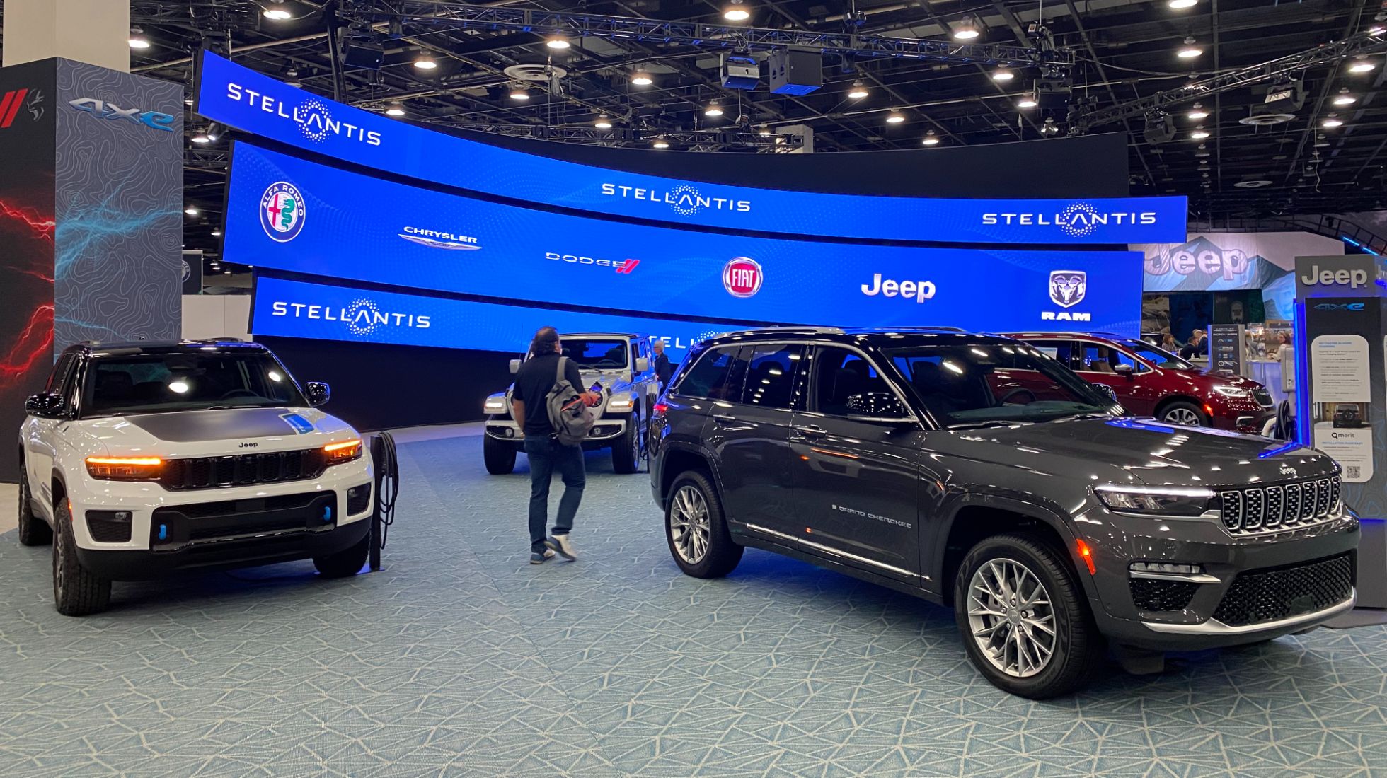 6341c099f72a07d7a146ad0e_Jeep-TopGear-South-Africa-Detroit-Auto-Show-22.jpg