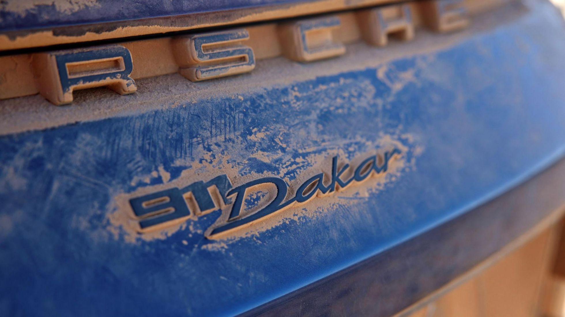 6377410351b86456989be9a7_Porsche-911-Dakar-TopGear-SA-4.jpg