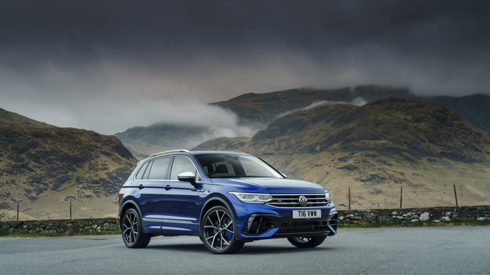63c7a81f23a10304a2578b36_VW-Tiguan-R-TopGear-SA.jpg