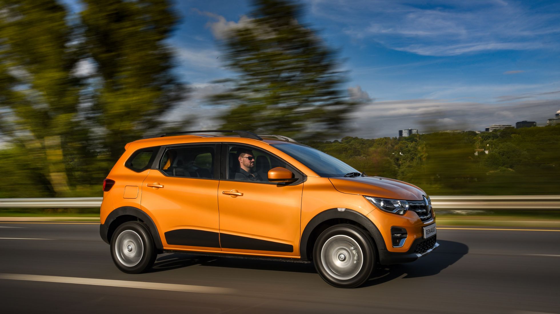 63c7a8208013b495745d5ece_Renault-Triber-TopGear-SA.jpg