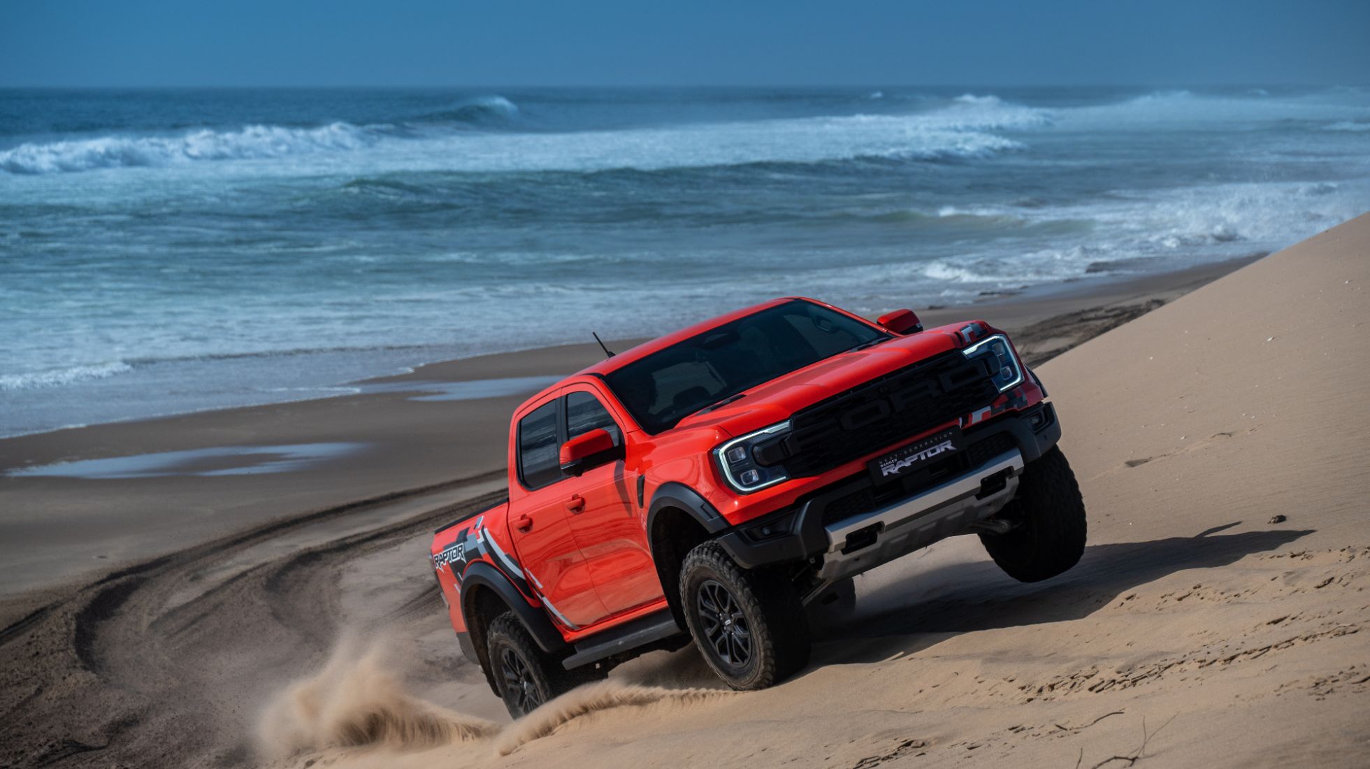 63eb3282bf4a2b51142a456b_Ford-Ranger-Raptor-TopGear-SA-Front-2.jpg