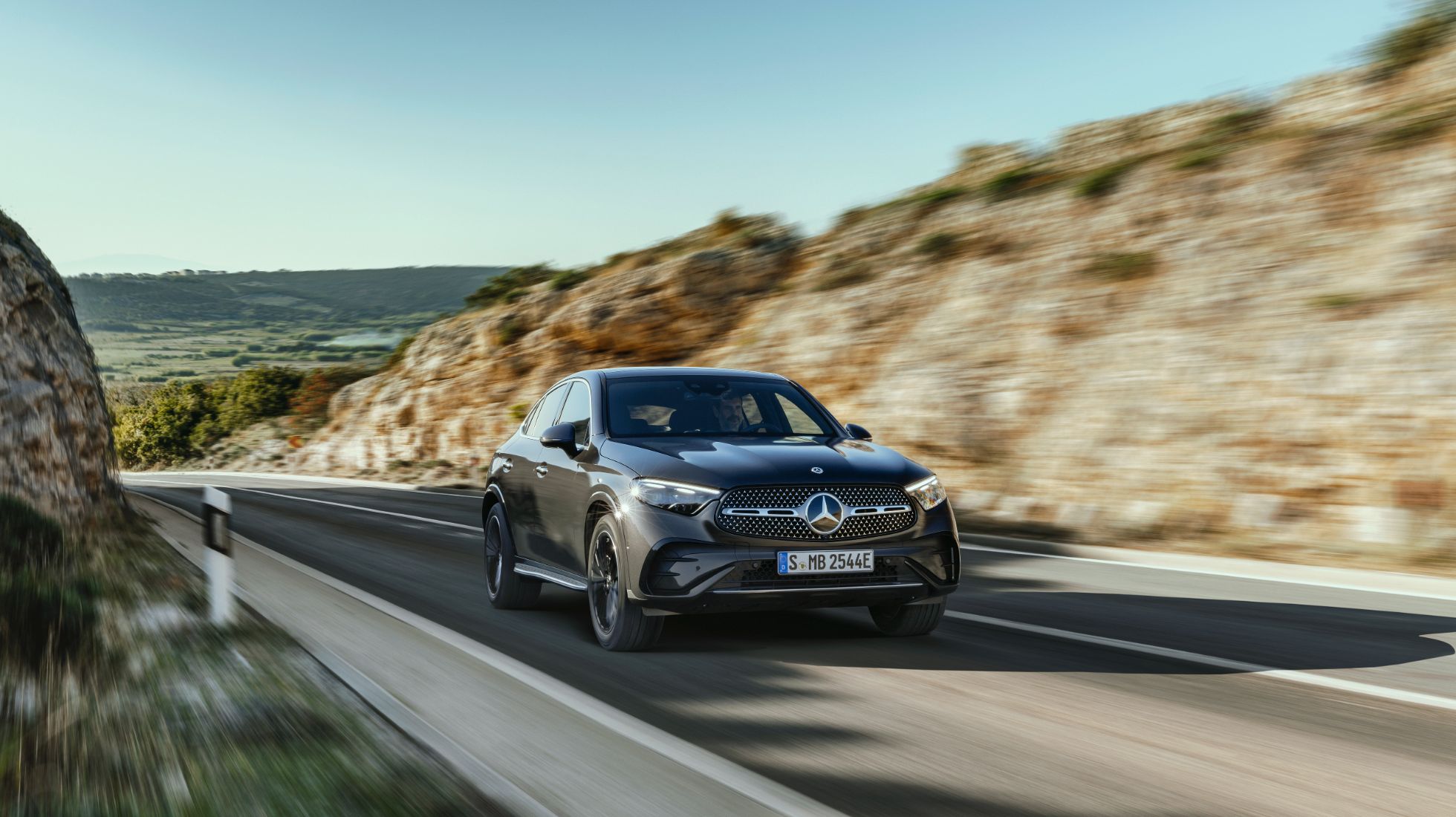 6412c3f2001fa307fe4b0f03_Mercedes-Benz-GLC-Coupe-TopGear-SA-Front-2.jpg