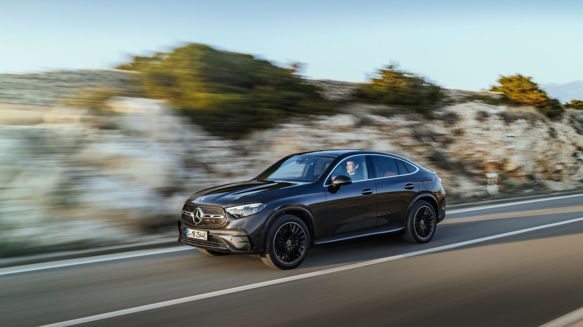 6412c3f2b50619b957f4d478_Mercedes-Benz-GLC-Coupe-TopGear-SA-Front-3.jpg