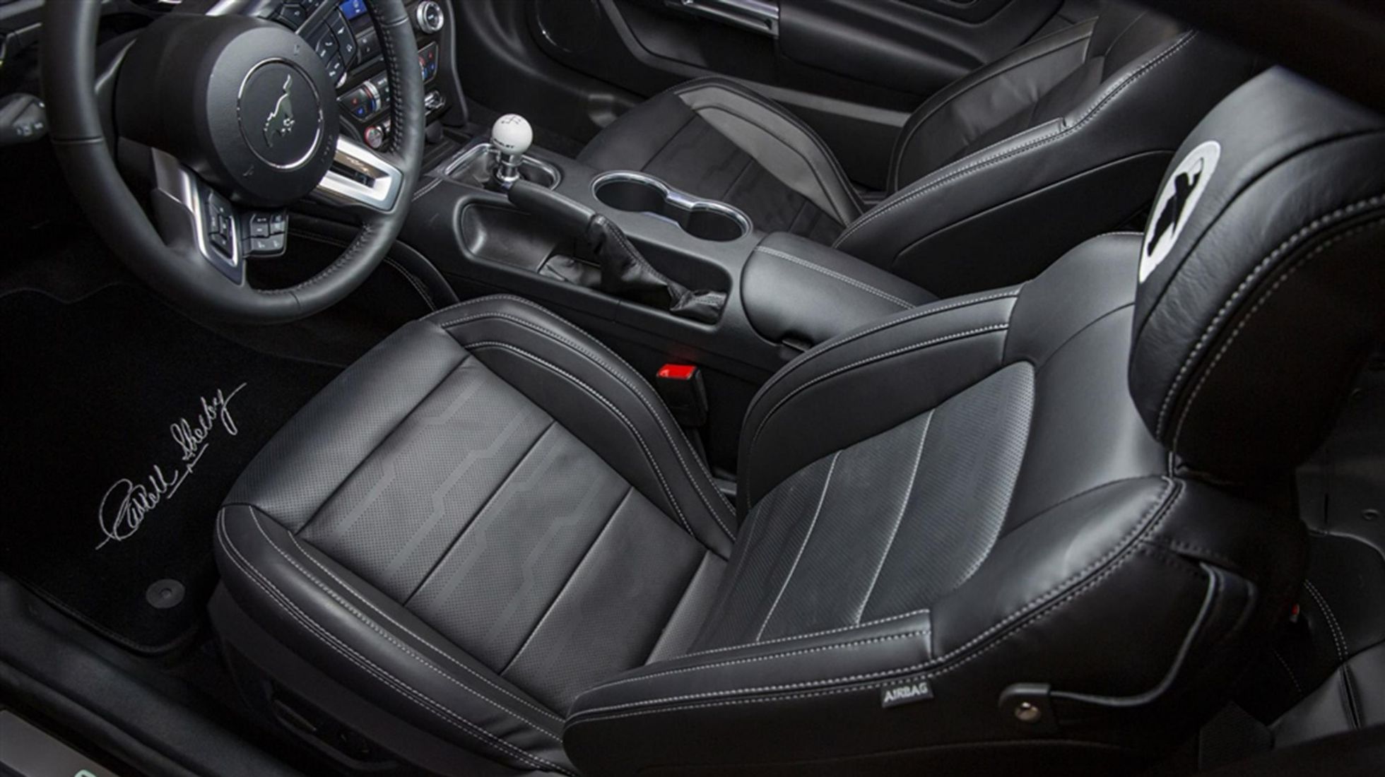 6437a3f4127e3c17ad670780_Shelby-Centenial-Edition-Mustang-TopGear-SA-Interior.jpg