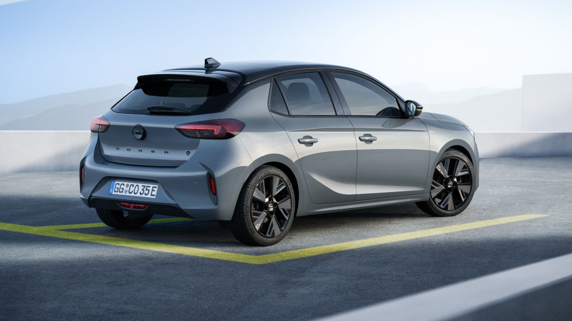 6476d6f77cba97da197c74dd_Opel-Corsa-TopGear-SA-Rear.jpg