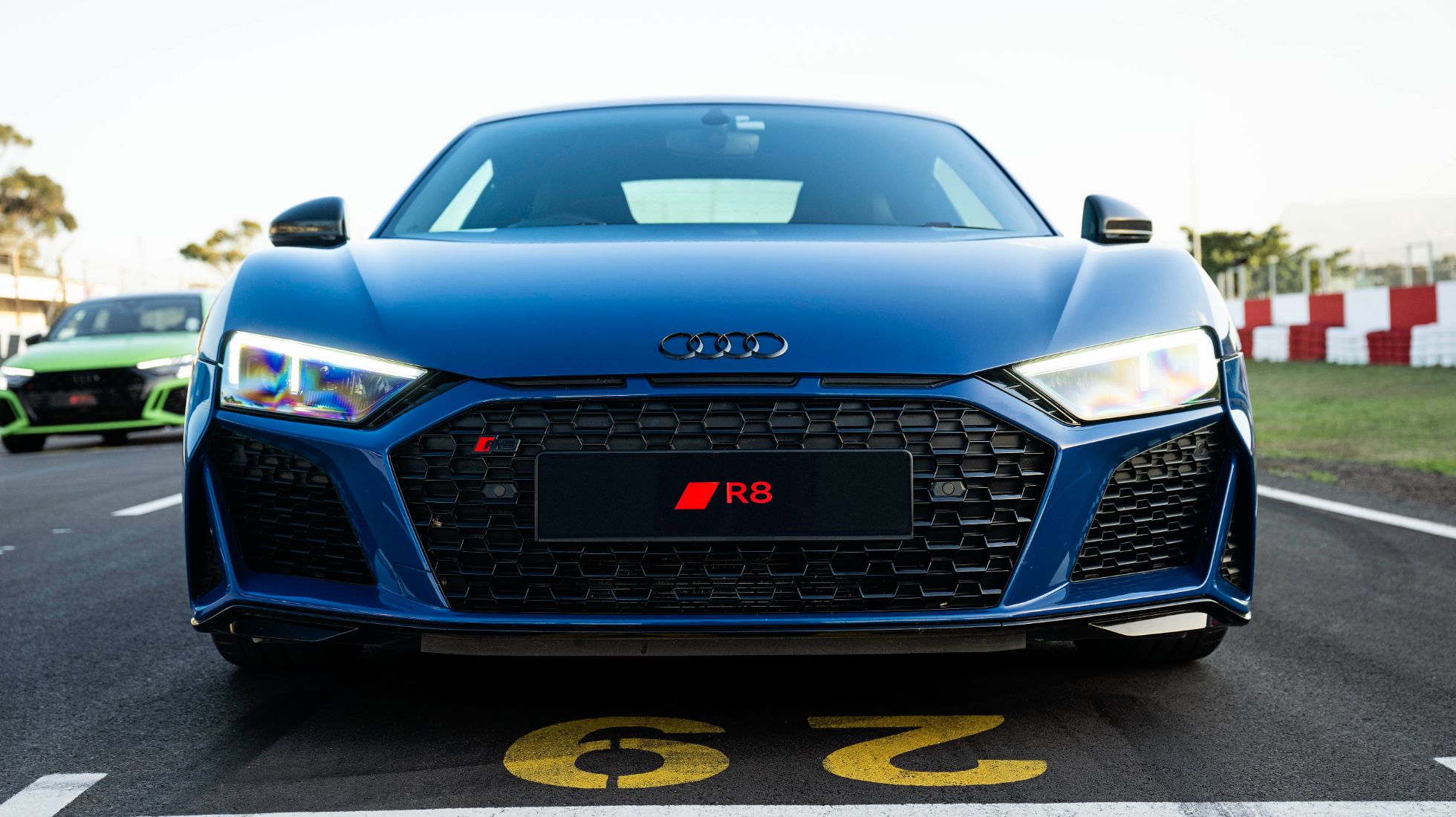 647f33791107f2a087d1a1b1_Audi-Driving-Experience-TopGearSA-R8-Front.jpg
