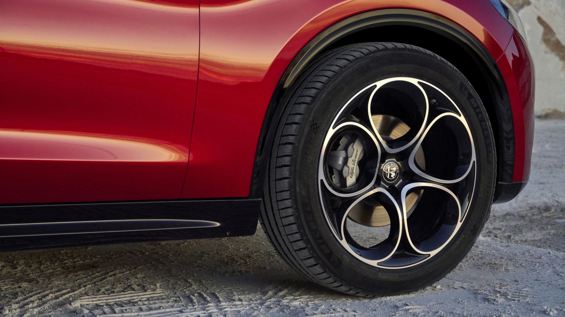 64993b8c74e5788149f9b070_Alfa-Romeo-Stelvio-Veloce-TopGear-SA-Wheels.jpg