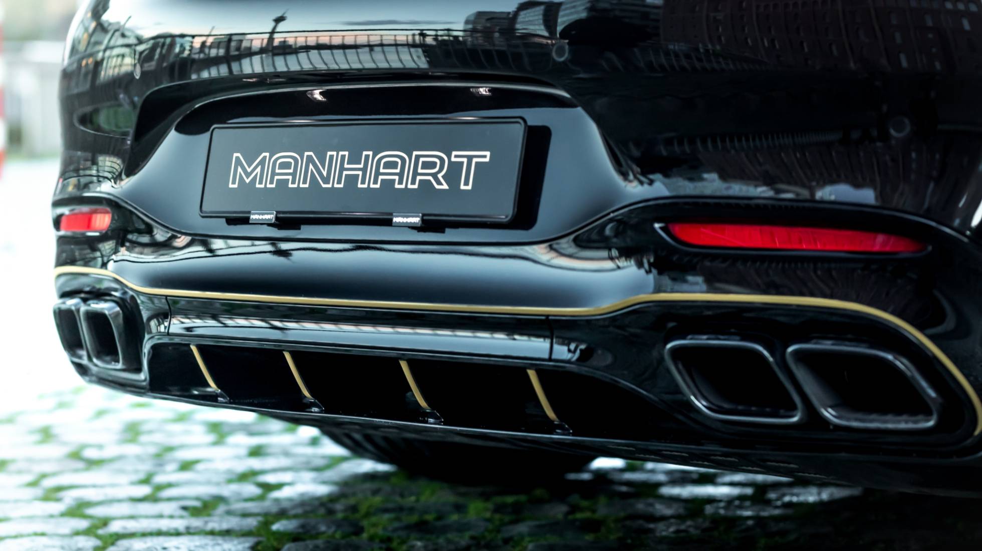 649c3bf5c94060b7b5a2d90d_MANHARTSL700R-TopGearSA-Rear-bumper.jpg