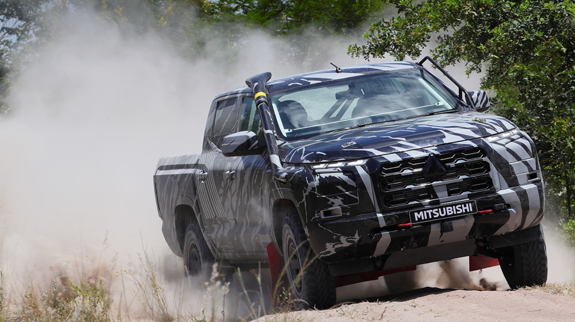64a3ebe6cbc9f56d02964869_Mitsubishi-Triton-T1-rally-car-TopGearSA-Dust.jpg