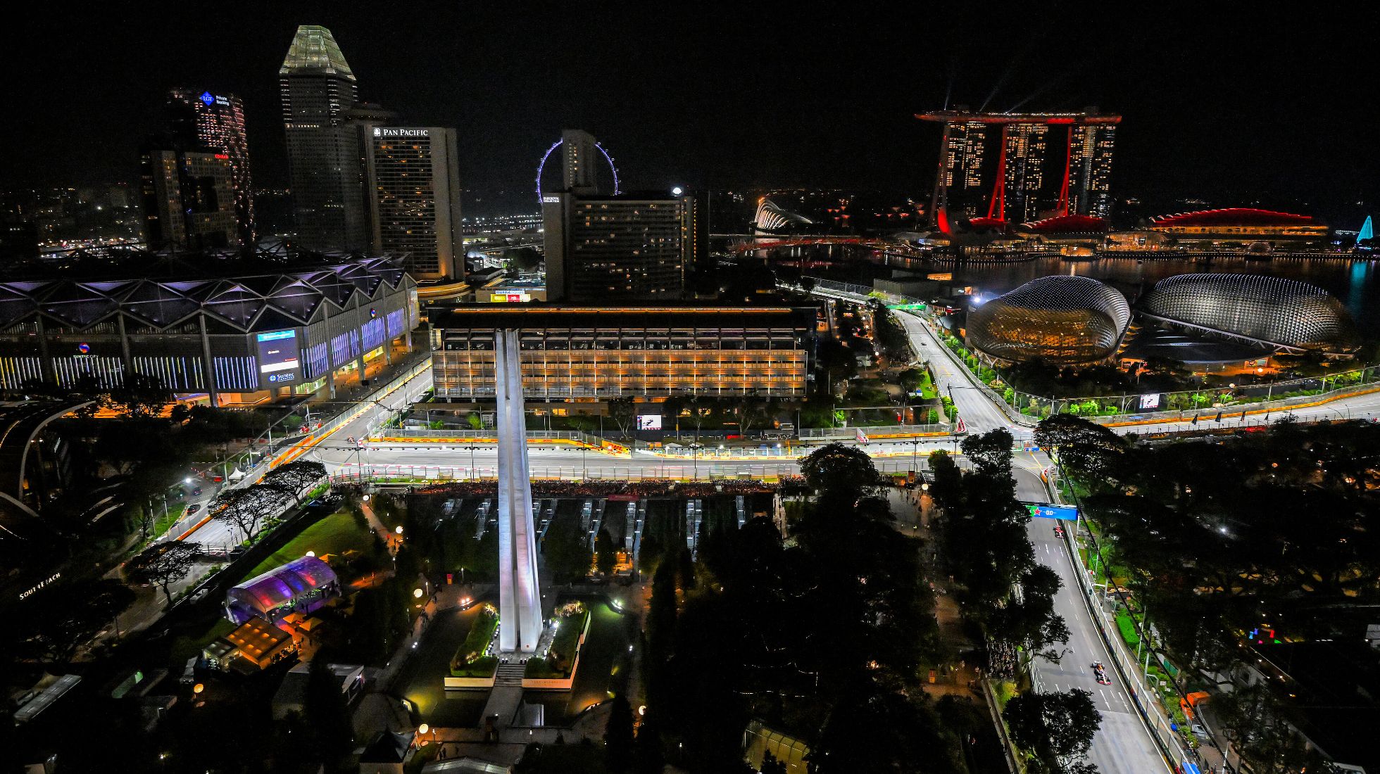 66f3a6e3db3aac447ae42fb0_Singapore-GP-TopGearSA-Birds-eye-view.jpg