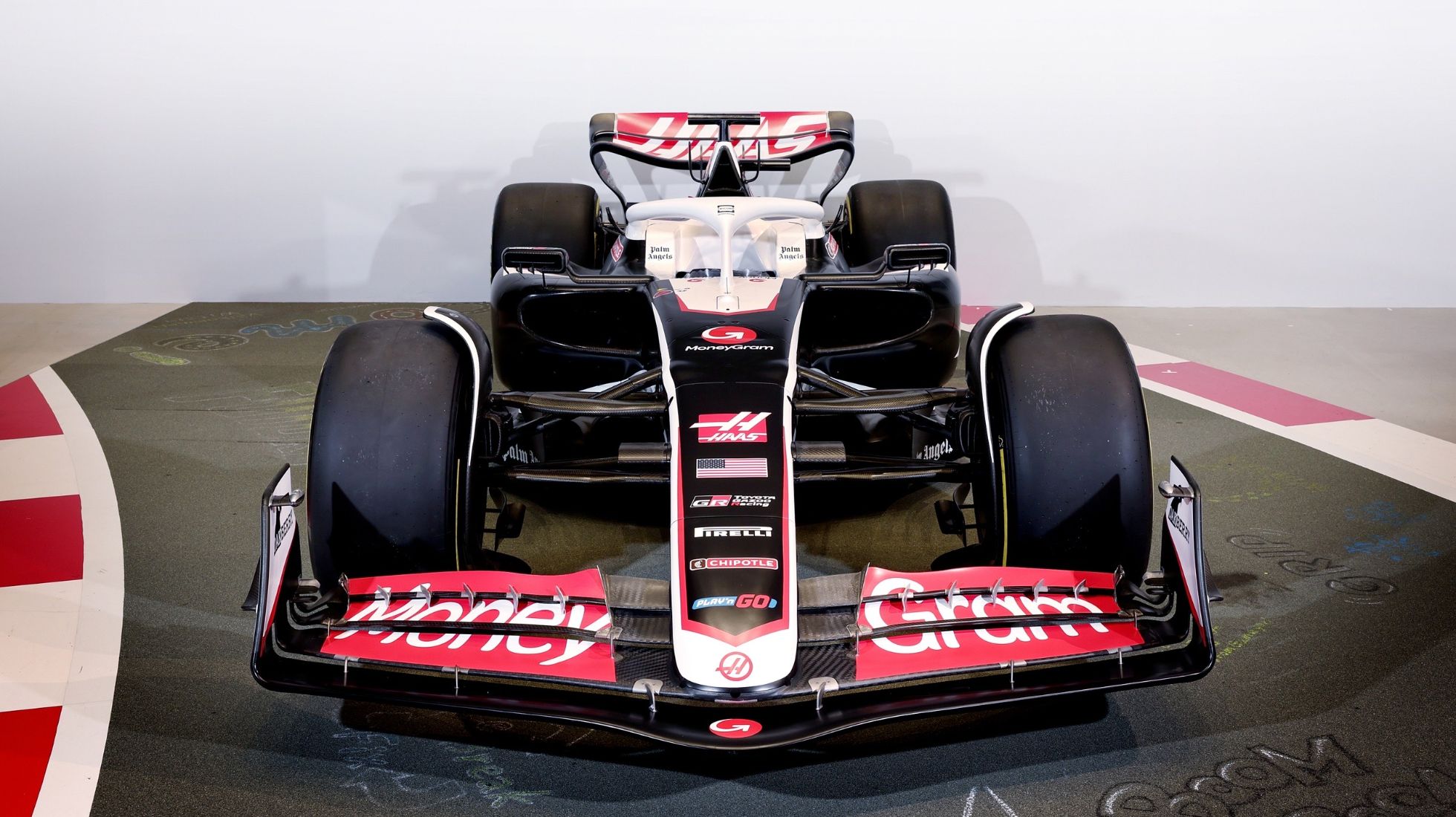 670918de37448191d06bd600_MoneyGram-F1-Car-TopGear-SA.jpg