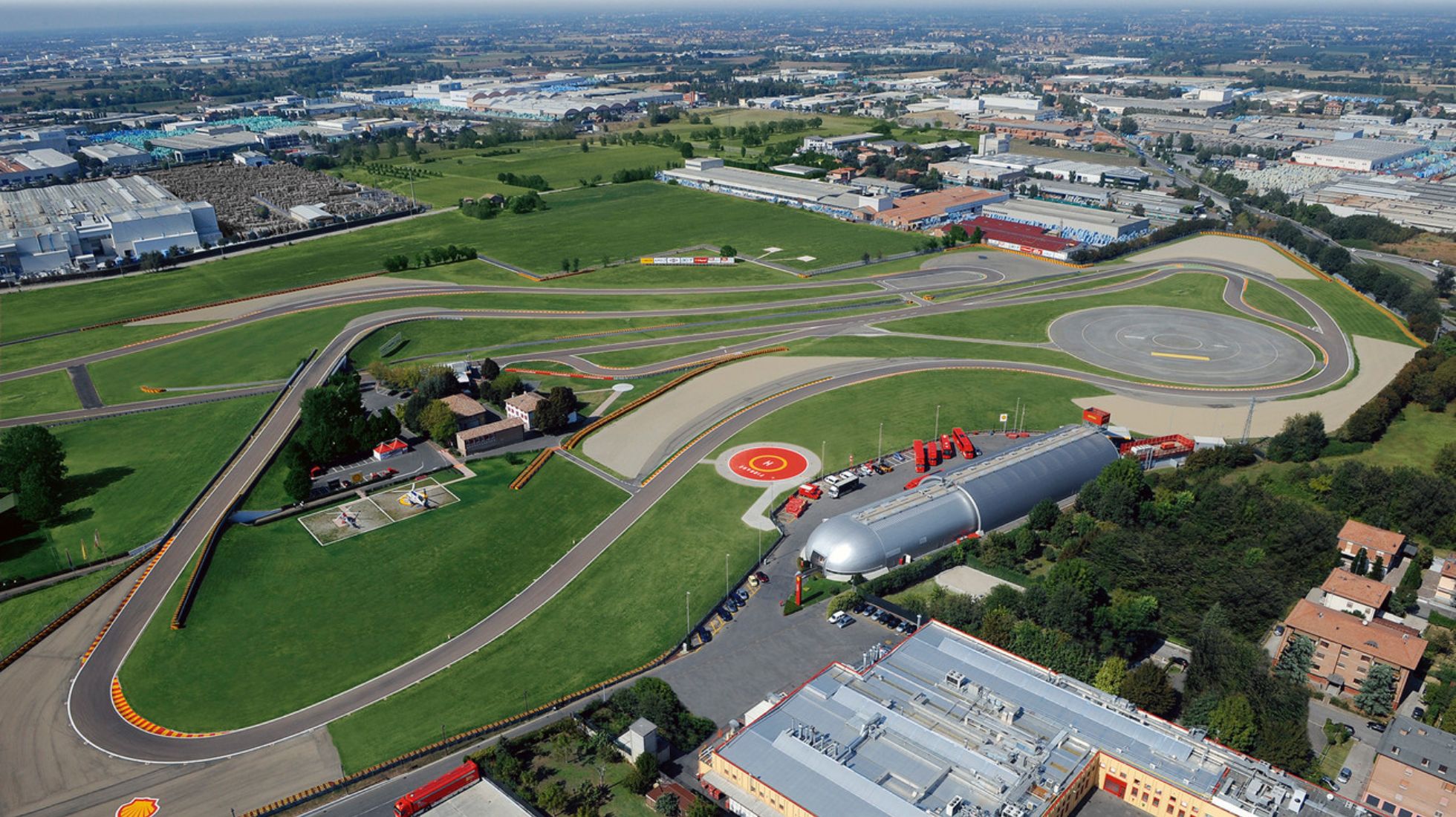 67fce761509a104e6dc4cb88_Hello-from-Maranello-TopGearSA-Test-Track.jpg