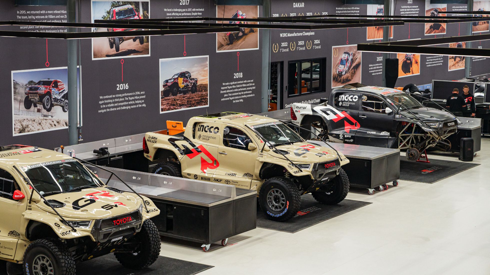 682c9b89e5dbd91cbdb36fe4_TGRSA-and-SRV-Racing-hub-TopGearSA-Rally-Raid-bays.jpg