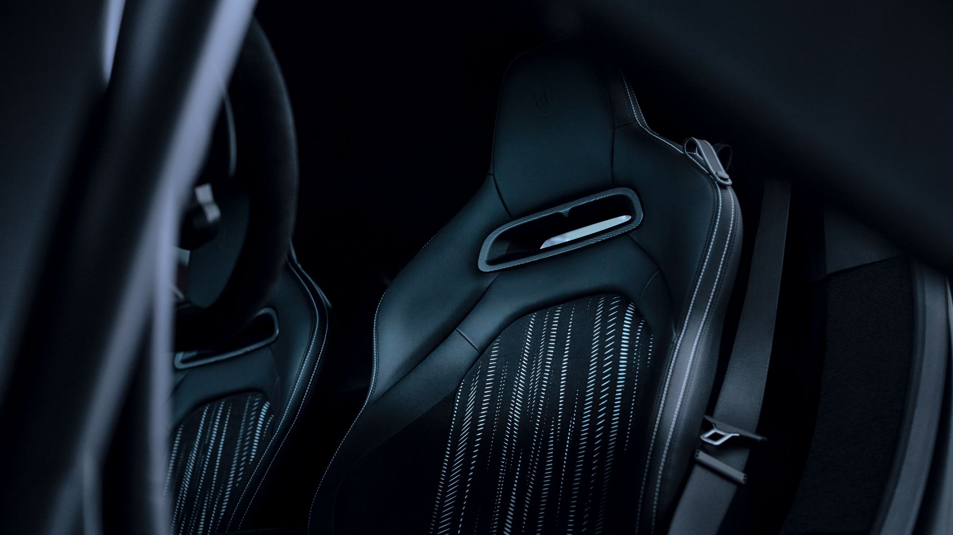 686fb3bf424da3cbb6322683_Maserati-MCPura-TopGear-SA-Seats.jpg