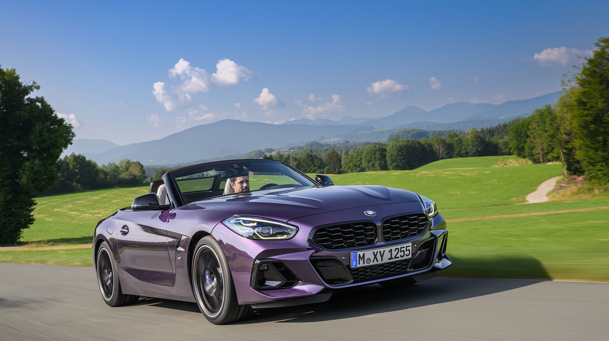 68908d6d491de2fc1184b90c_P90479449_highRes_bmw-z4-m40i-09-2022.jpg