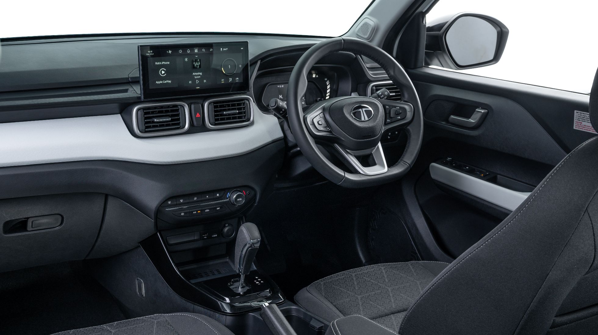 68c7b24a9a8233ff0191f940_Tata-Punch-TopGear-SA-Interior.jpg