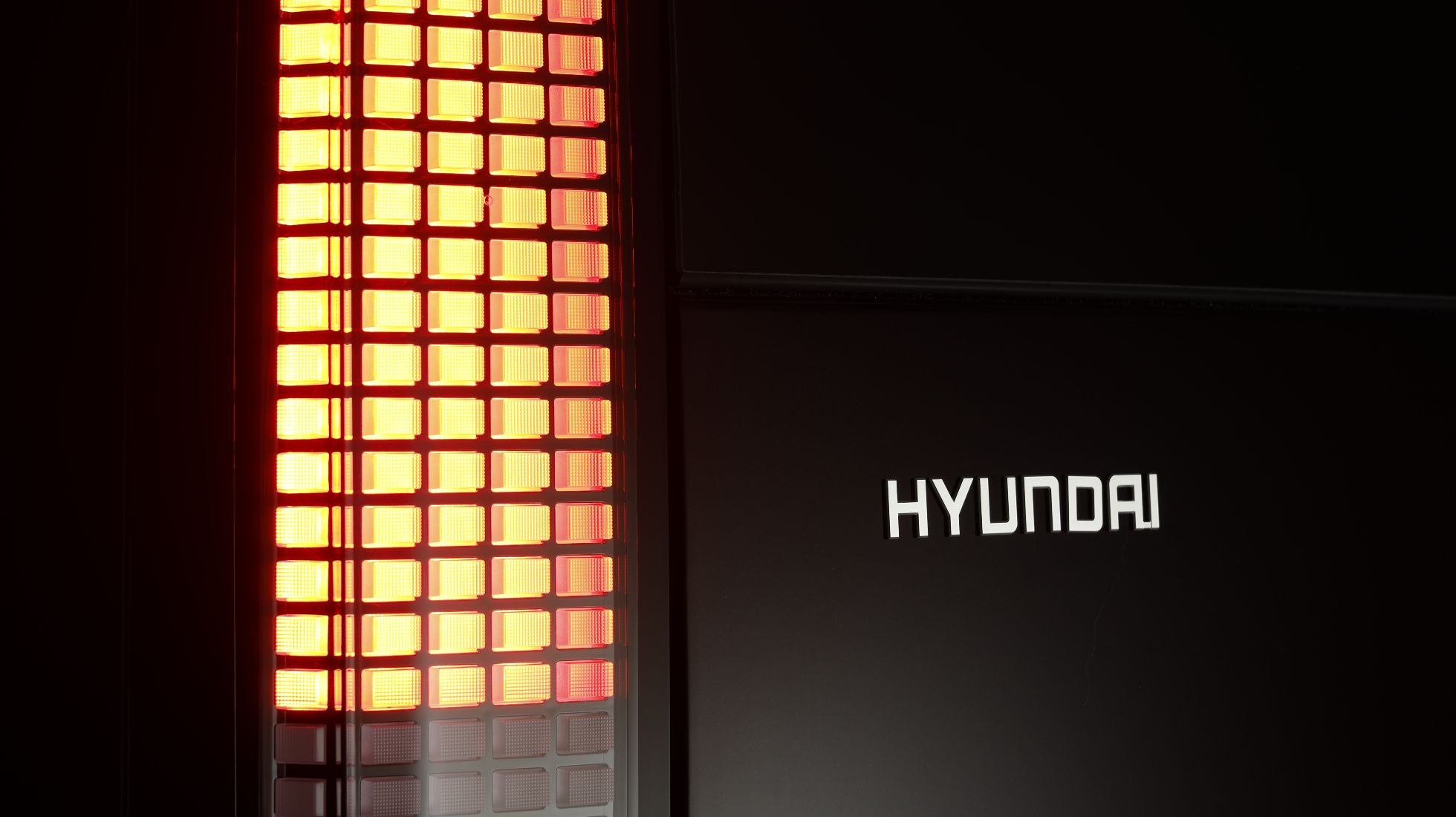 Hyundai Staria Electric TopGear SA Badge