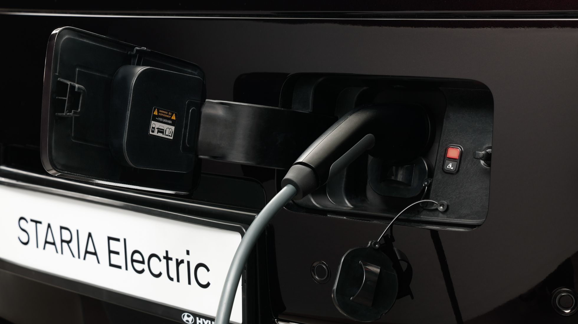 Hyundai Staria Electric TopGear SA Charger