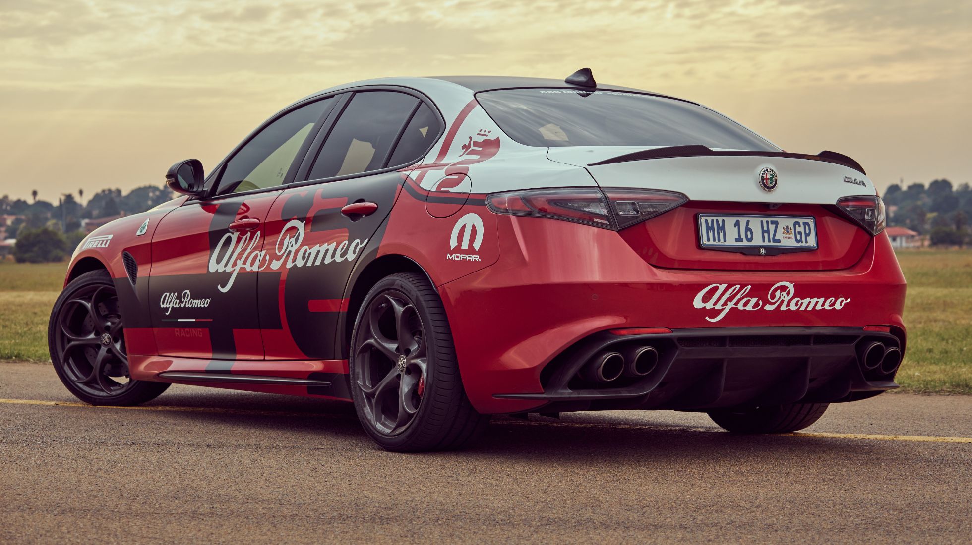 Alfa Romeo Giulia Quadrifoglio, TopGearSA, Back