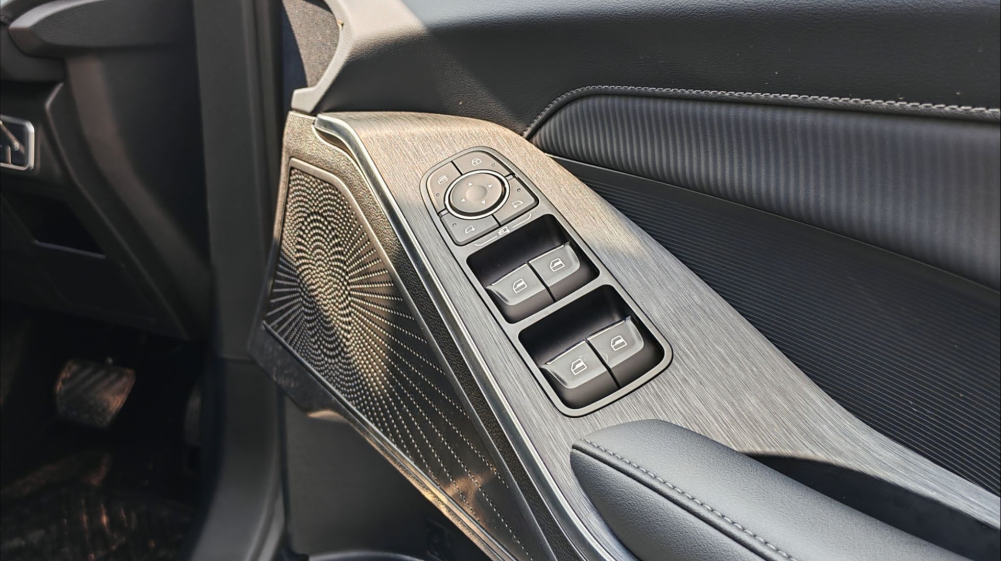 Window buttons on the Haval H6 PHEV