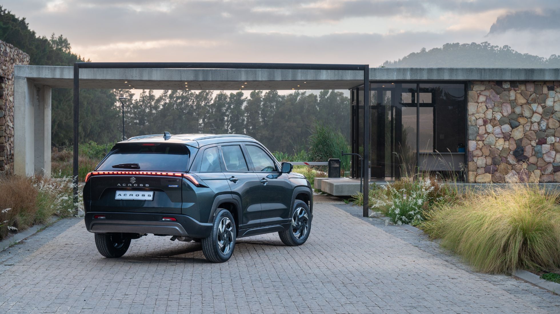 TopGear SA Drives new Suzuki Across Rear Mystic Green Pearl