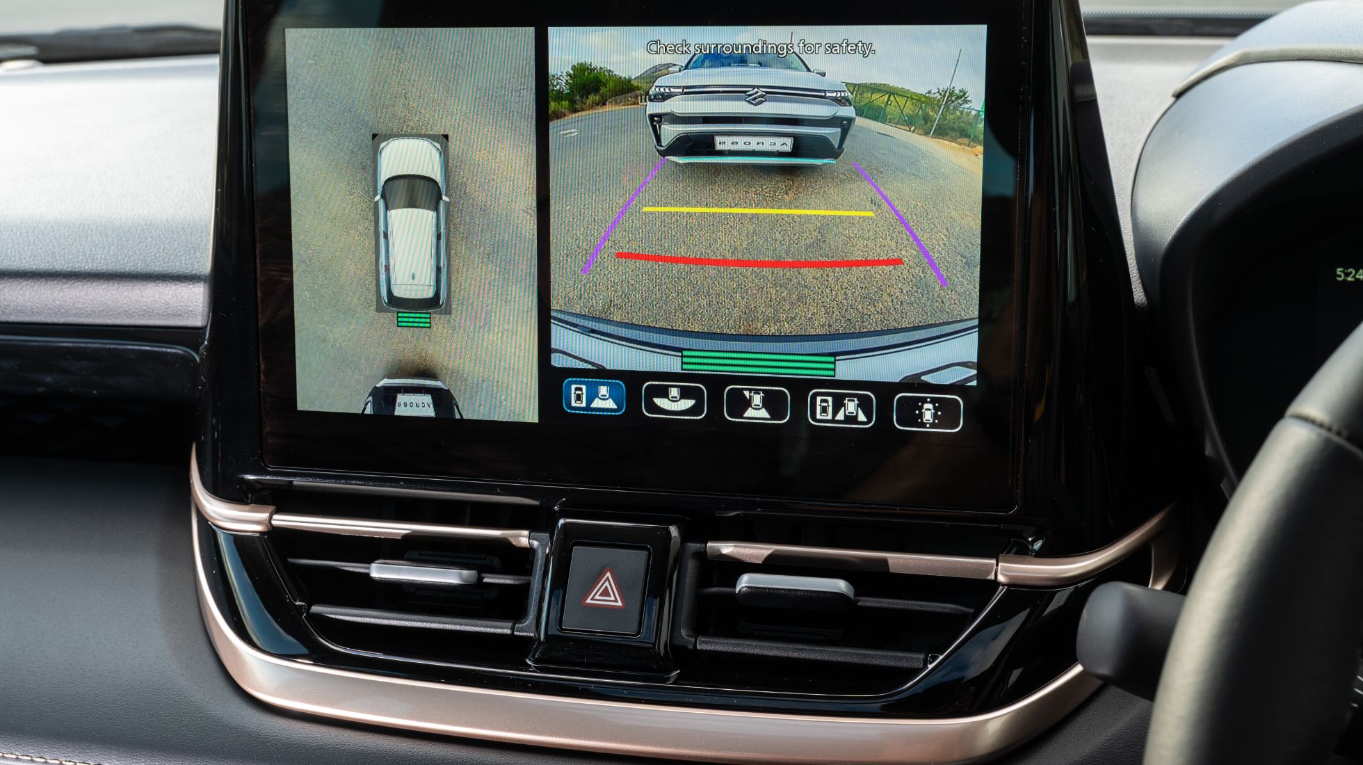 TopGear SA Drives new Suzuki Across Reverse Camera