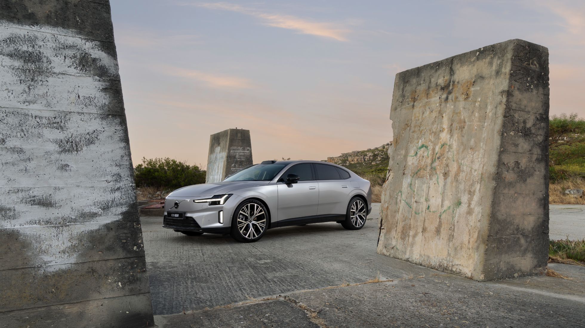 TopGear SA First Drive Review Volvo es90-2026-cannon-front-view-1