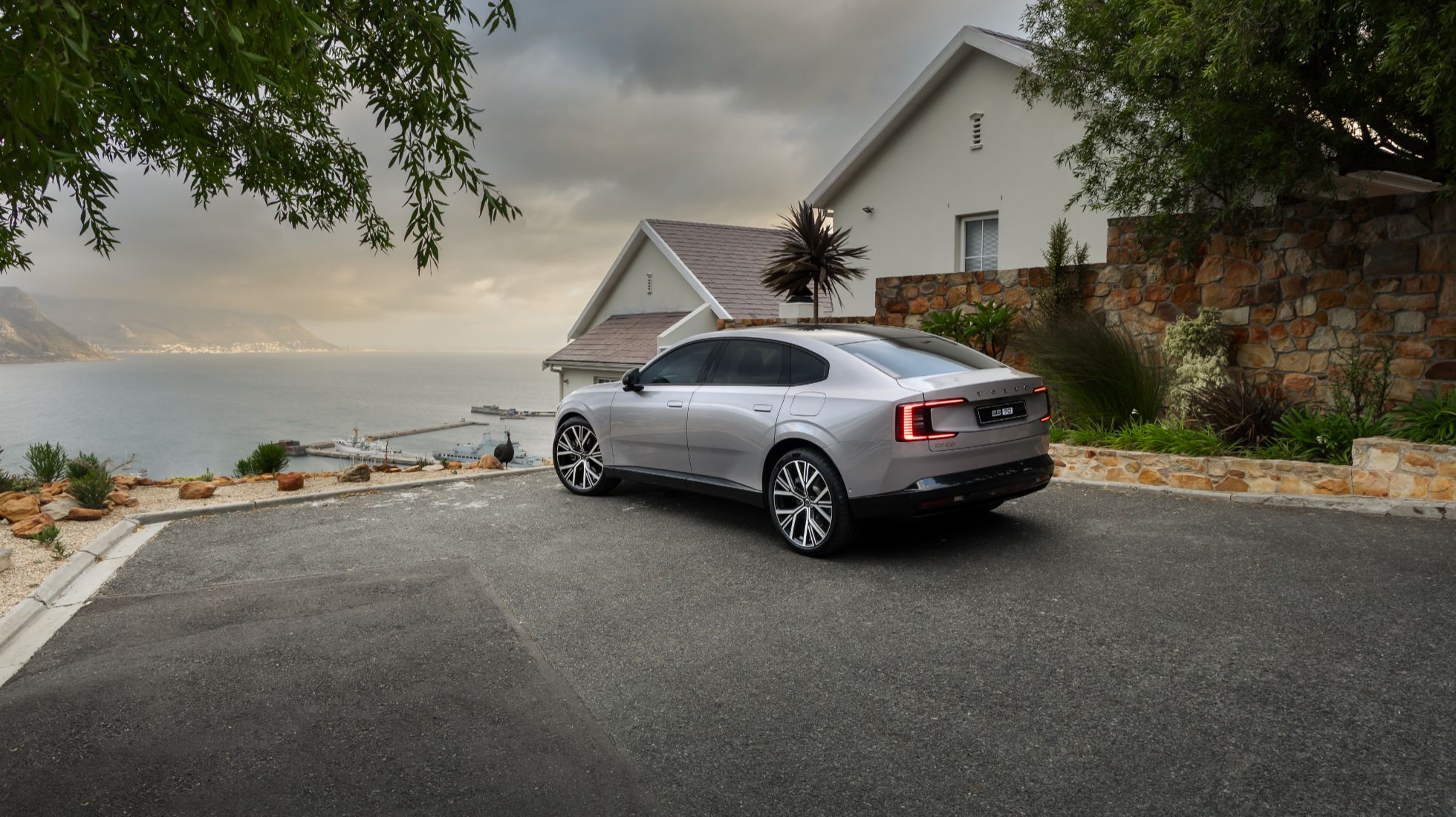 TopGear SA First Drive Review Volvo-es90-2026-simons-town-back-view-22
