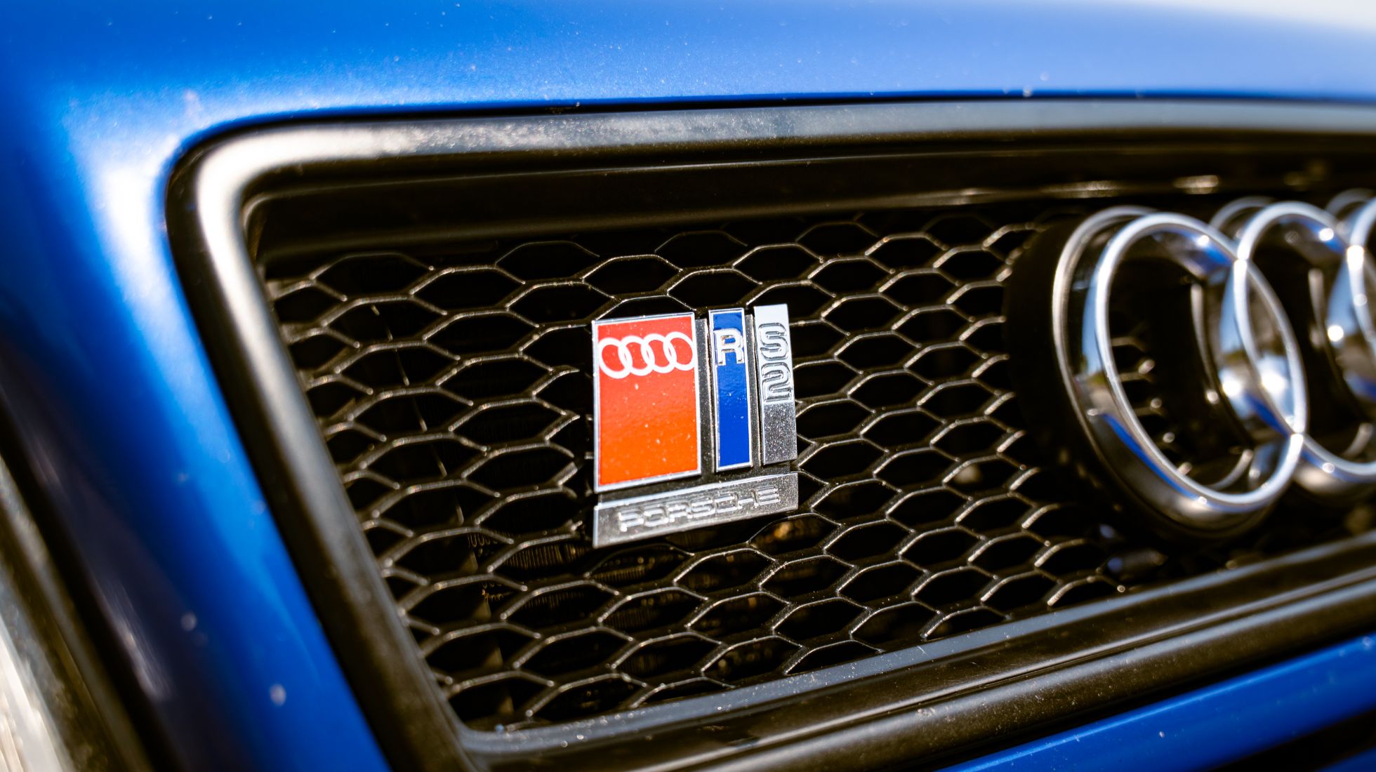 Audi RS2,TopGearSA, Front Badge