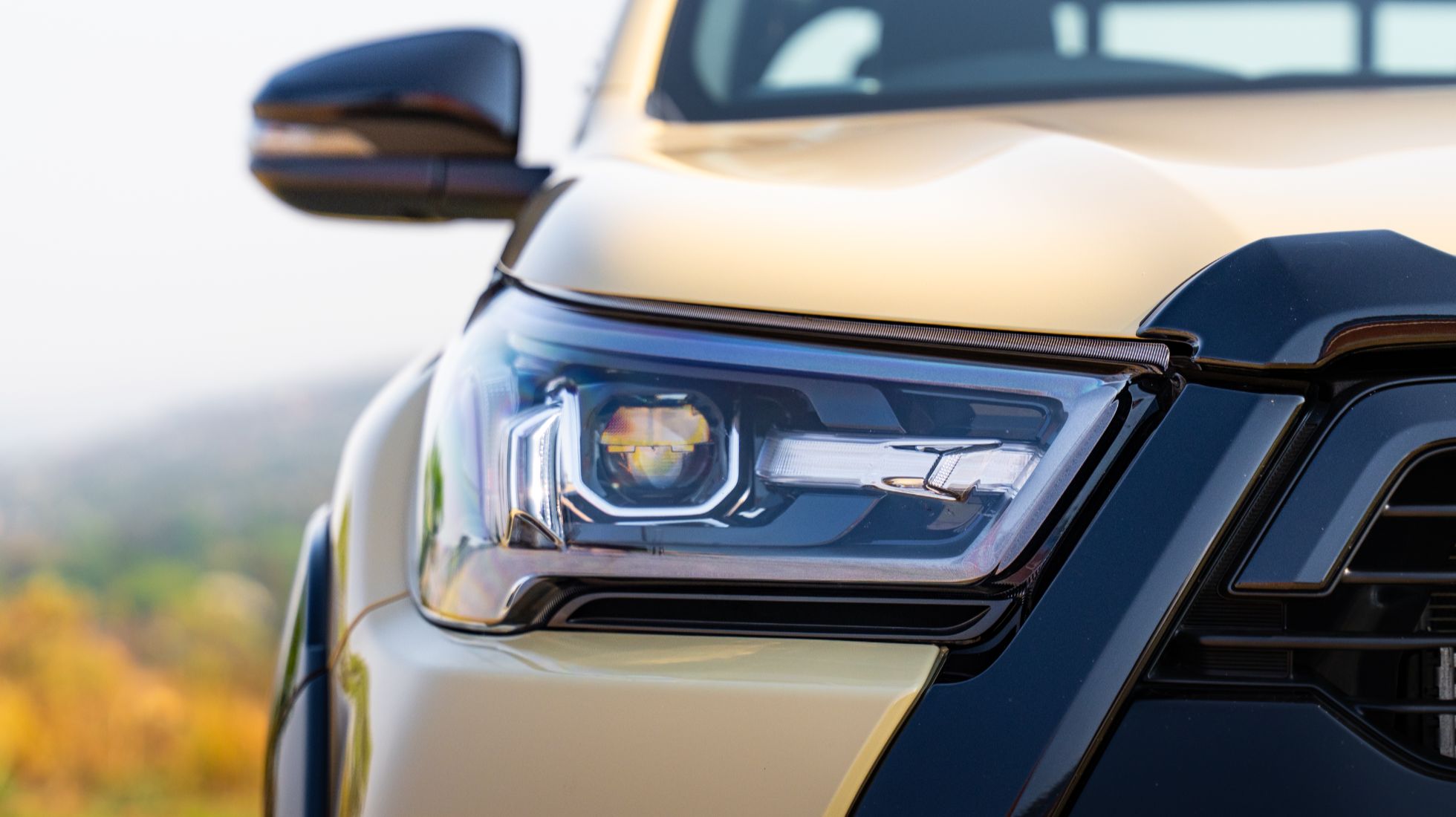 Toyota Hilux Legend 55, TopGearSA, Headlight
