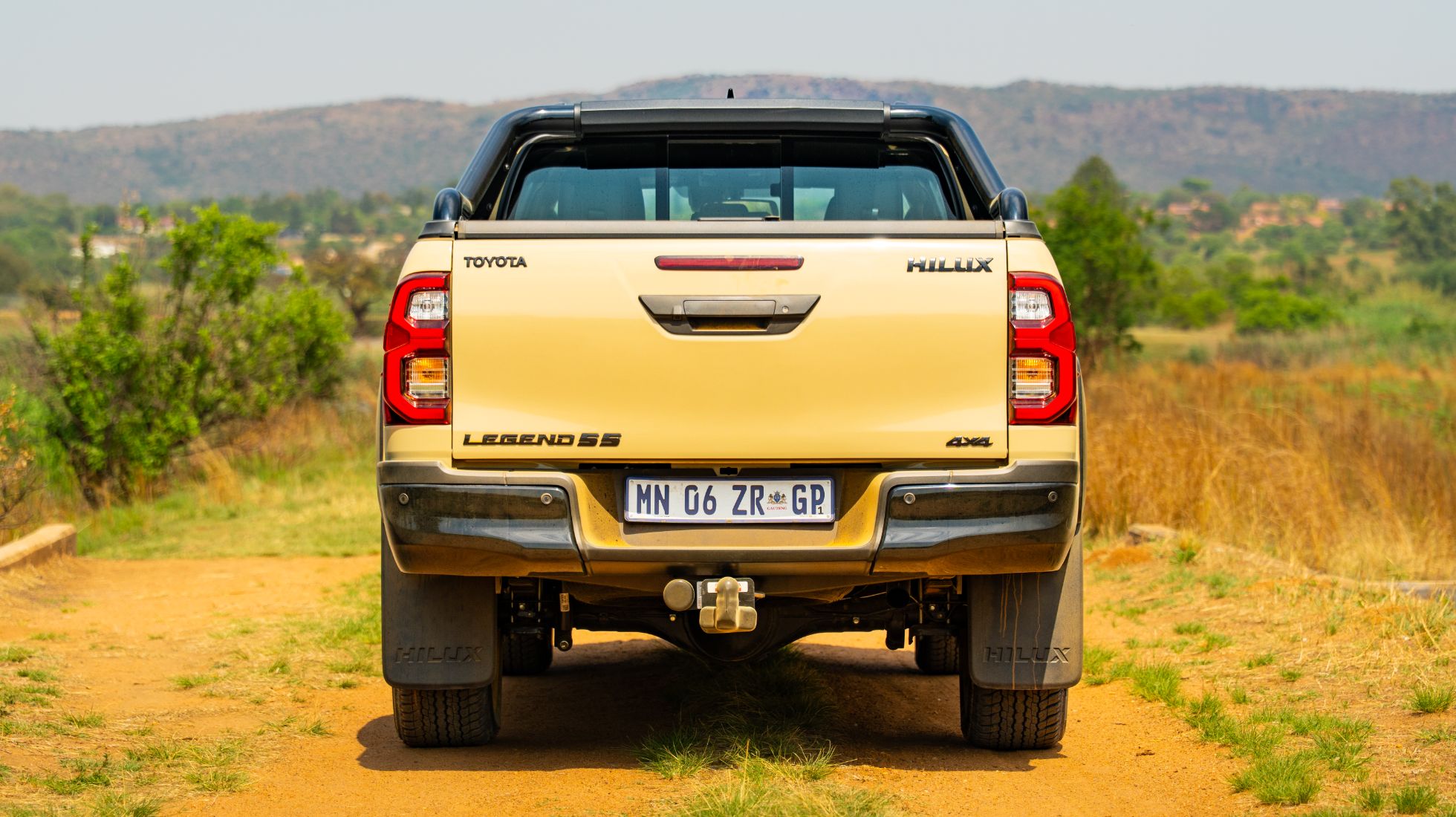 Toyota Hilux Legend 55, TopGearSA, Rear Straight