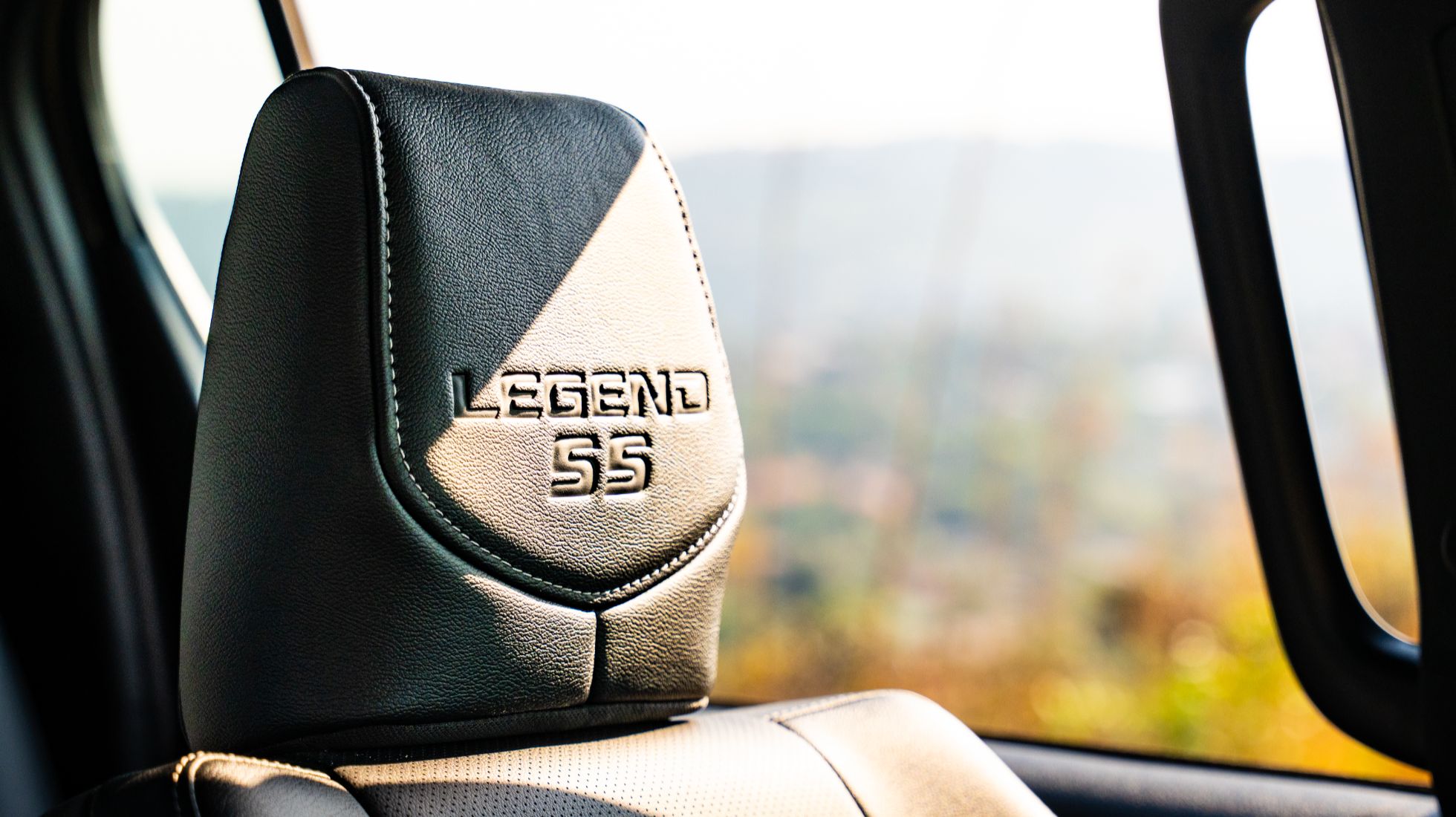 Toyota Hilux Legend 55, TopGearSA, Seat Badge