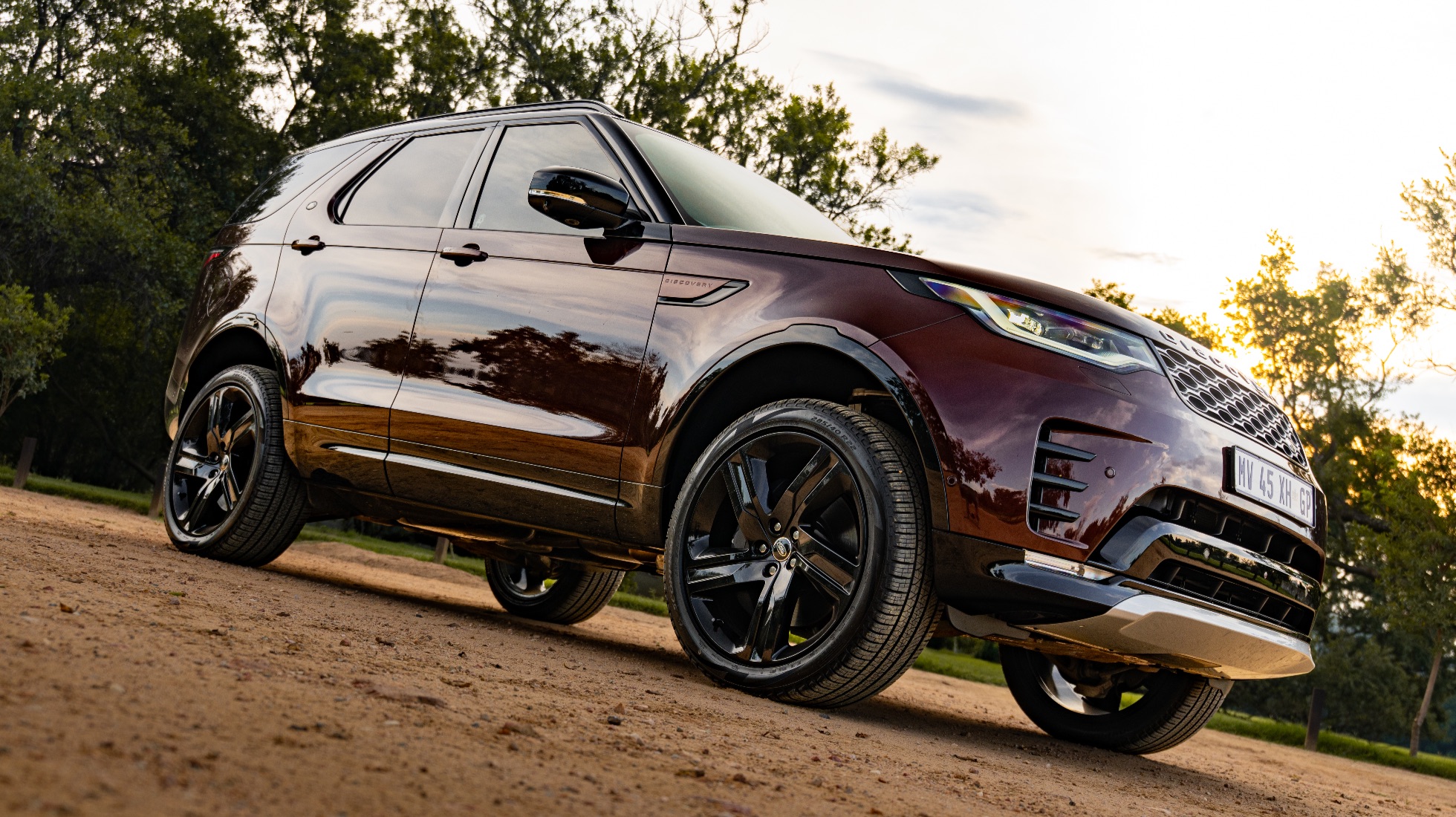 Land Rover Discovery Gemini TopGear SA Review 2026 Front Low