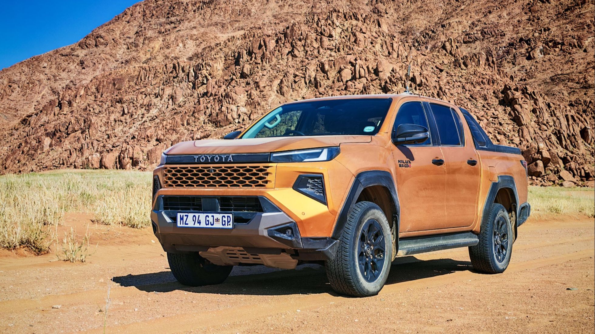 Toyota Hilux in Desert Gold Metallic