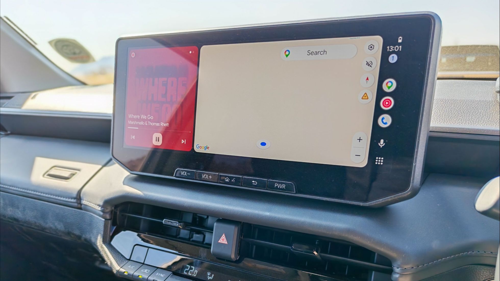 New 12.3-inch central infotainment system on Toyota Hilux