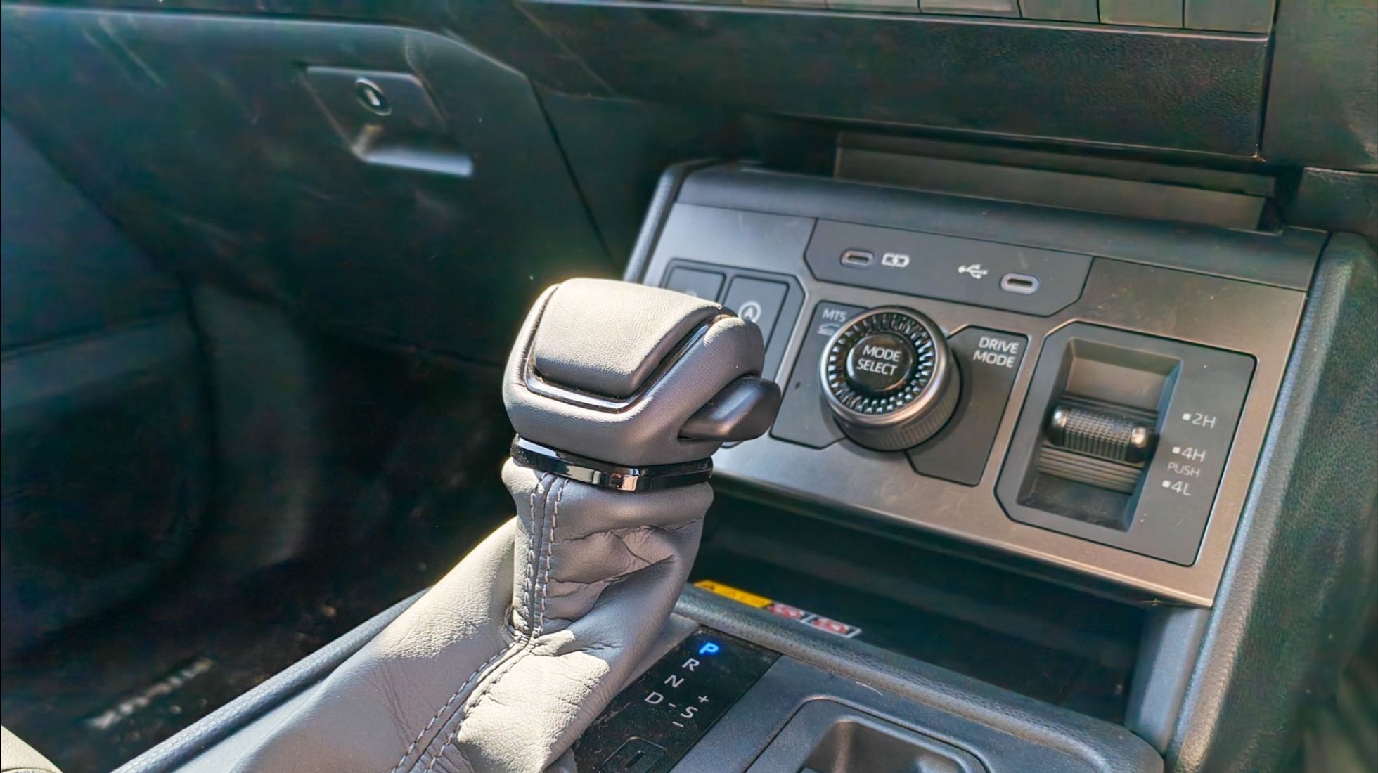 Key vehicle and off-road modes are now consolidated to a panel on the new Toyota Hilux