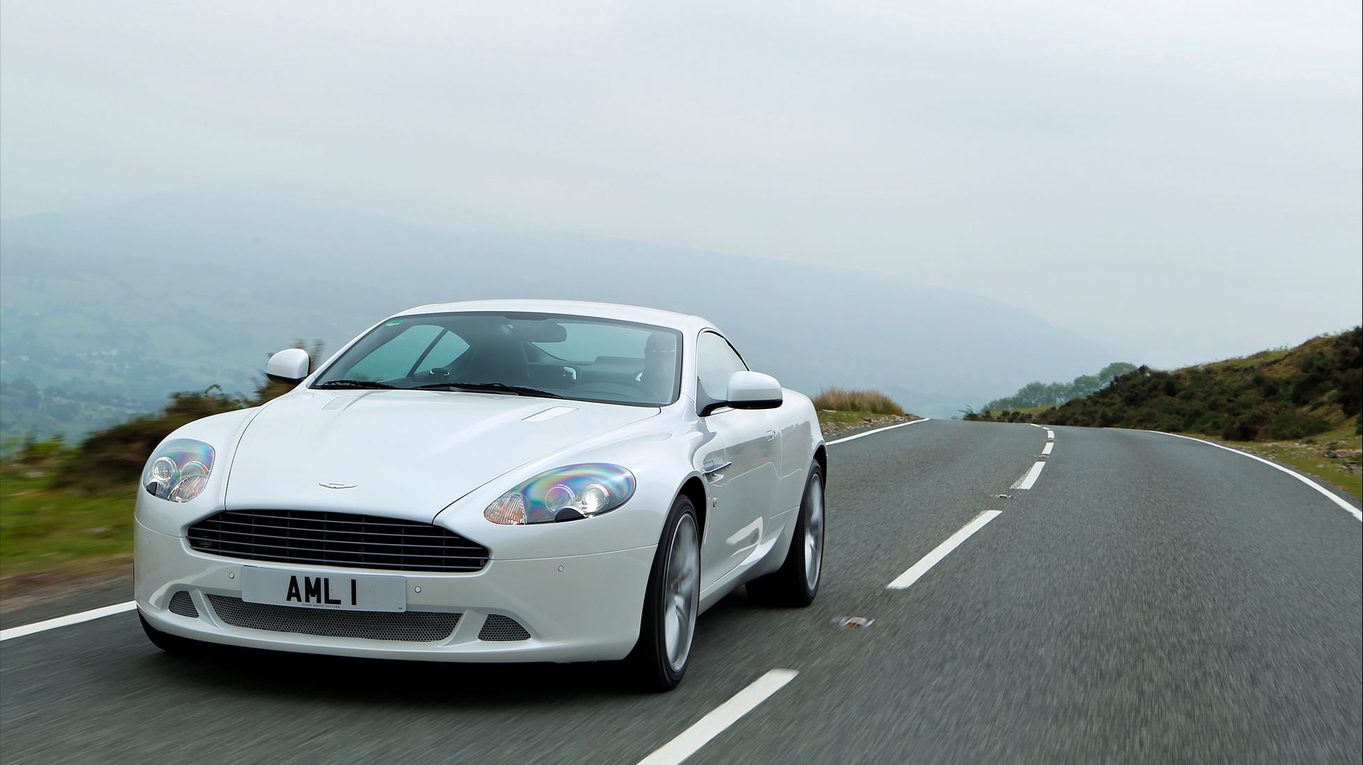Aston Martin DB 9
