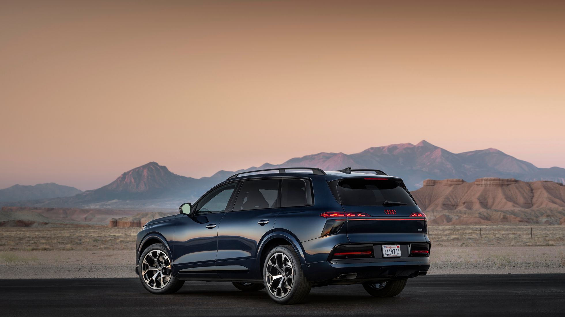 Audi Q9 TopGear SA Rear
