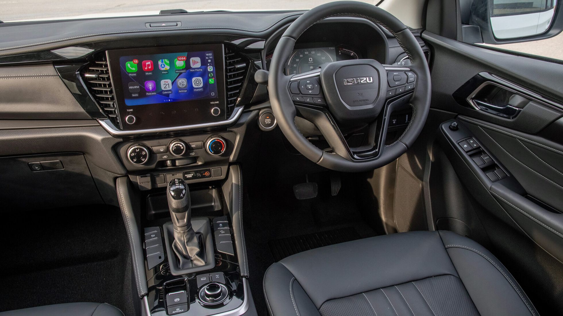 Isuzu mu-X TopGear SA Interior