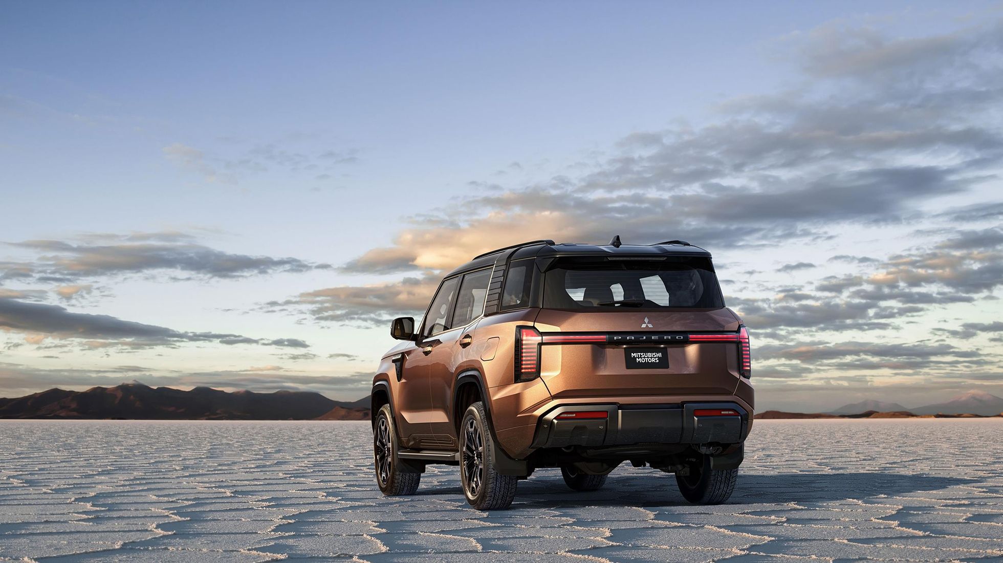 Mitsubishi Pajero TopGear SA Back