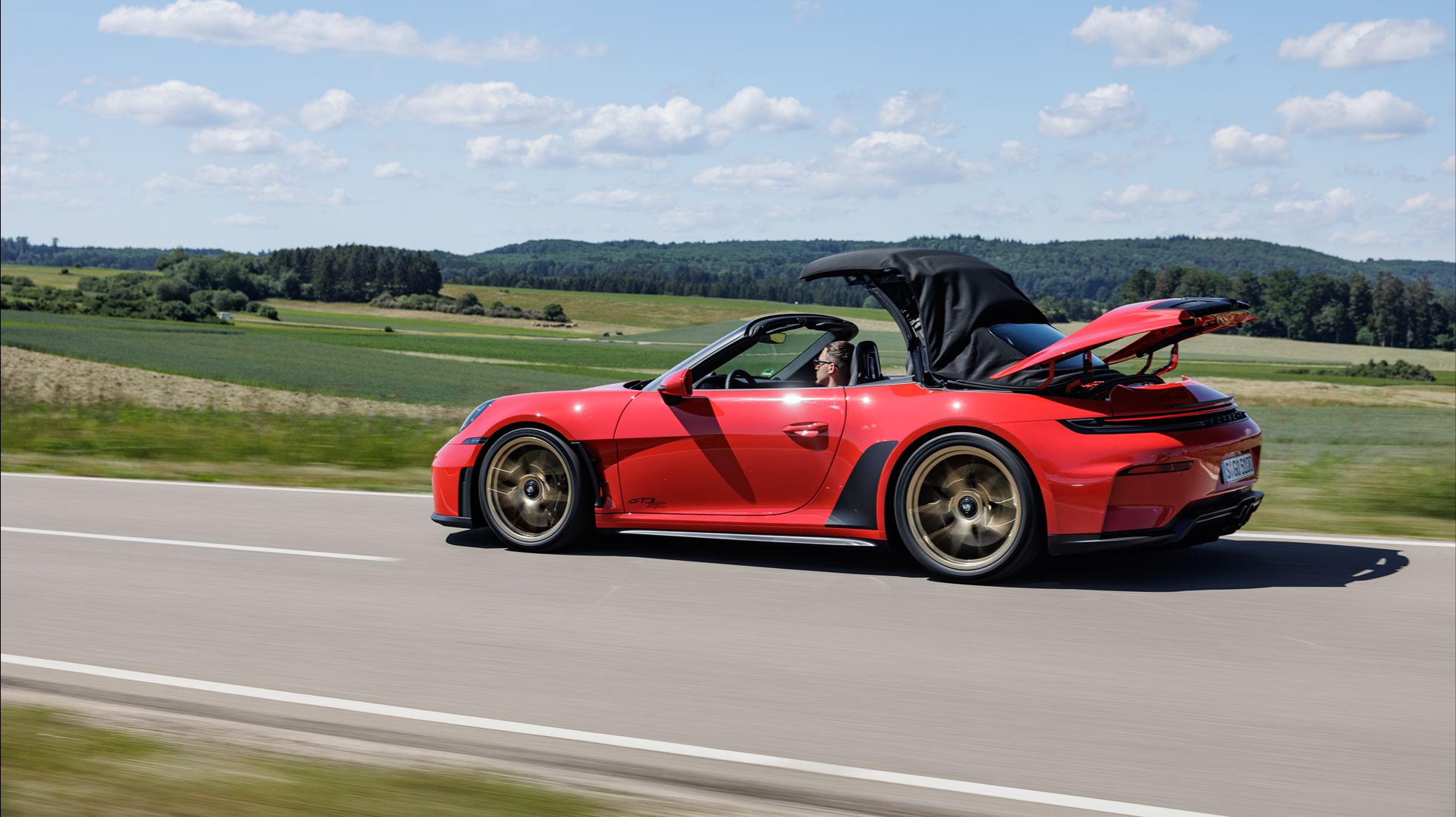 TGSA Porsche 911 GT3 S:C Rear Dynamic Roof opening