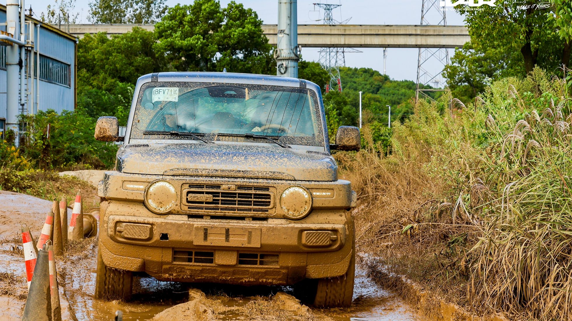 iCaur V25 TopGear SA Front End