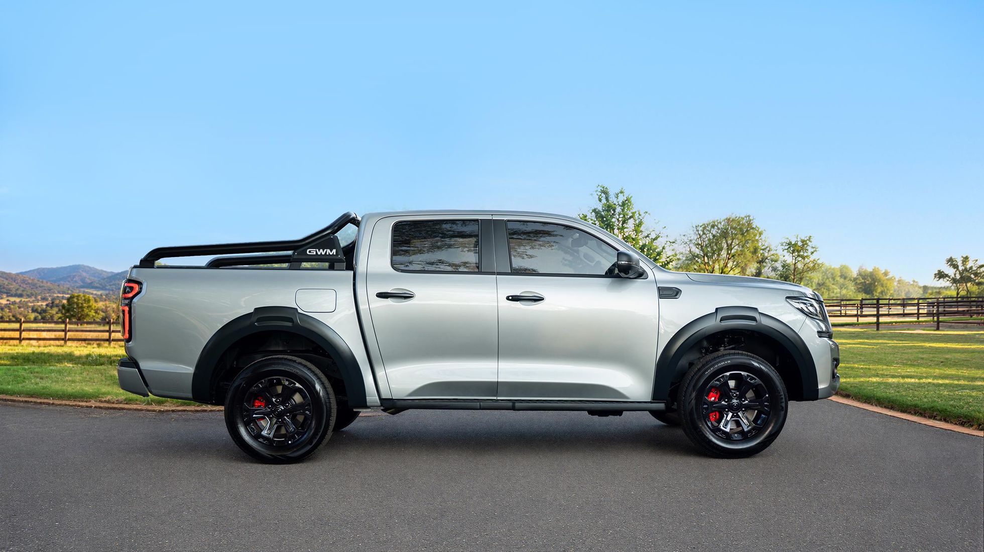 GWM P300 PHEV TopGear SA Side